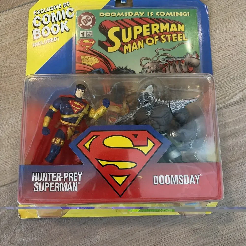 DC Hunter Prey Superman vs Doomsday - Comic Book Action Figure Set Kenner 1995